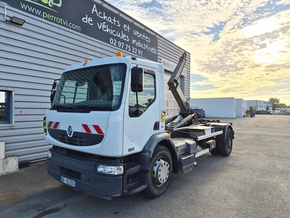 RENAULT PREMIUM 270 DCI d'occasion — PERROT V.I. (Buléon, Morbihan)
