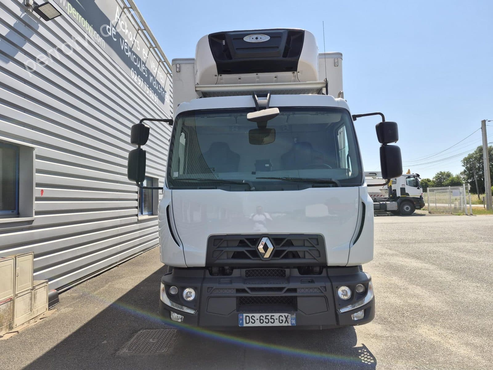 RENAULT D 240 14T