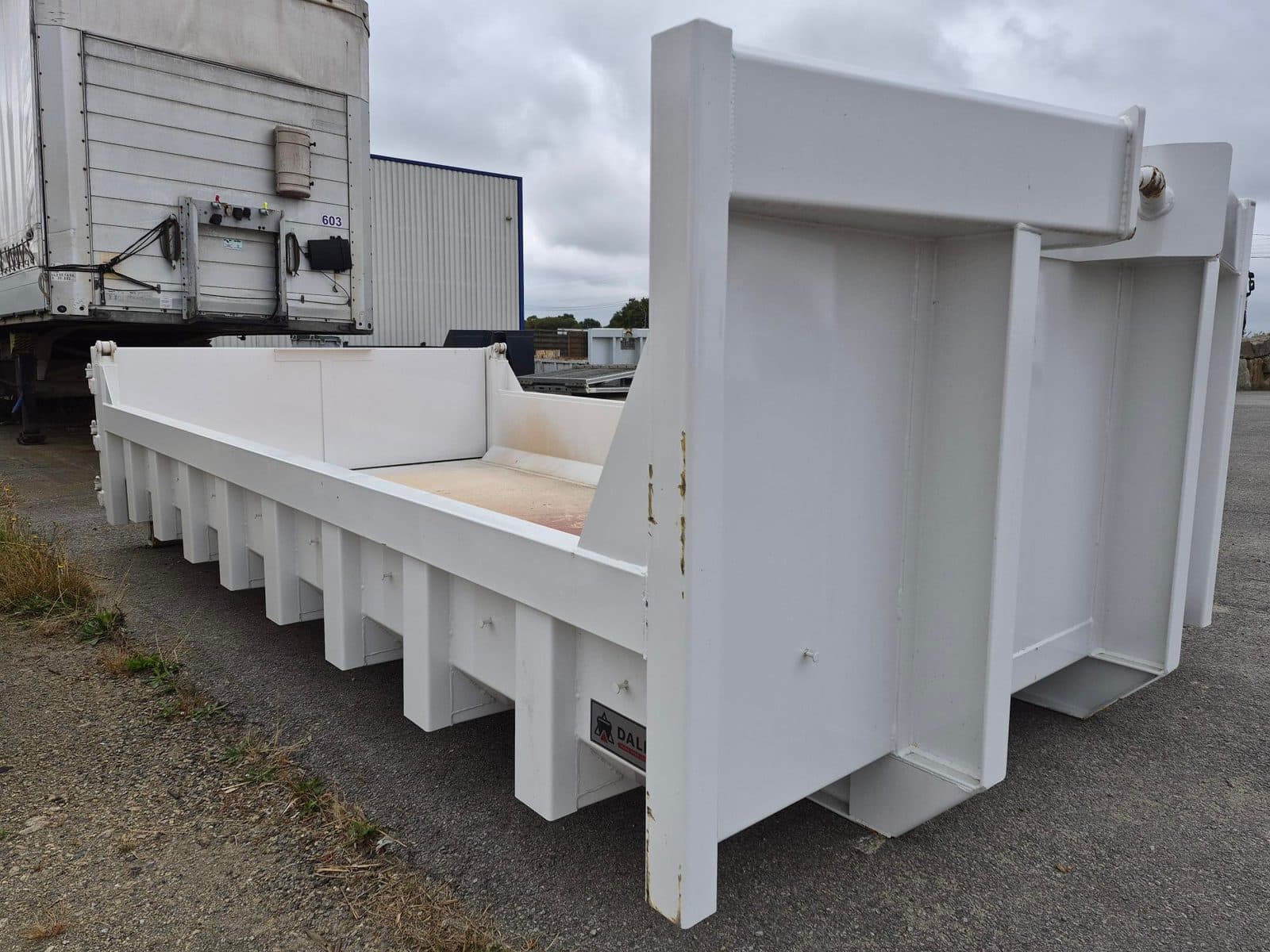 CAISSON DALBY NEUF 2025 2