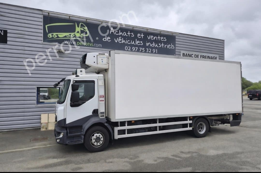 RENAULT D240 14T 4X2 2015