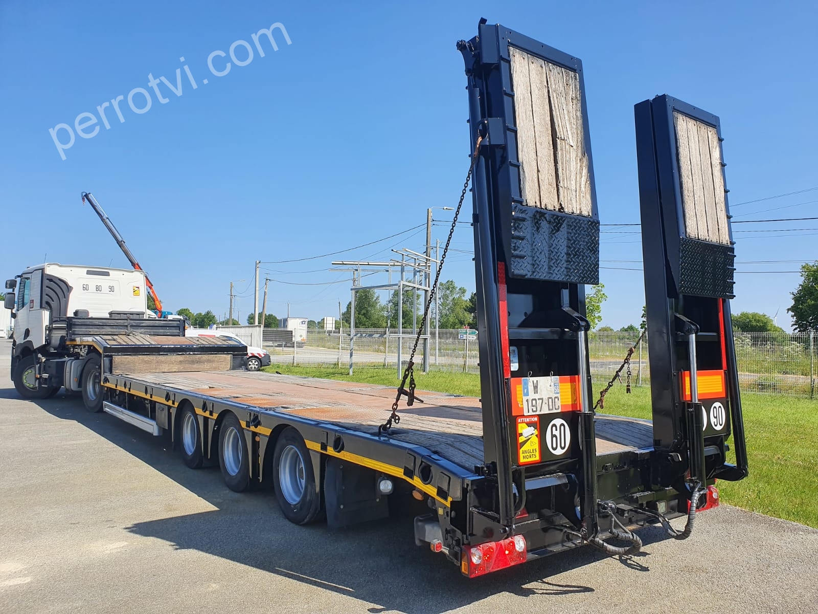 RENAULT PORTE ENGINS photo 2