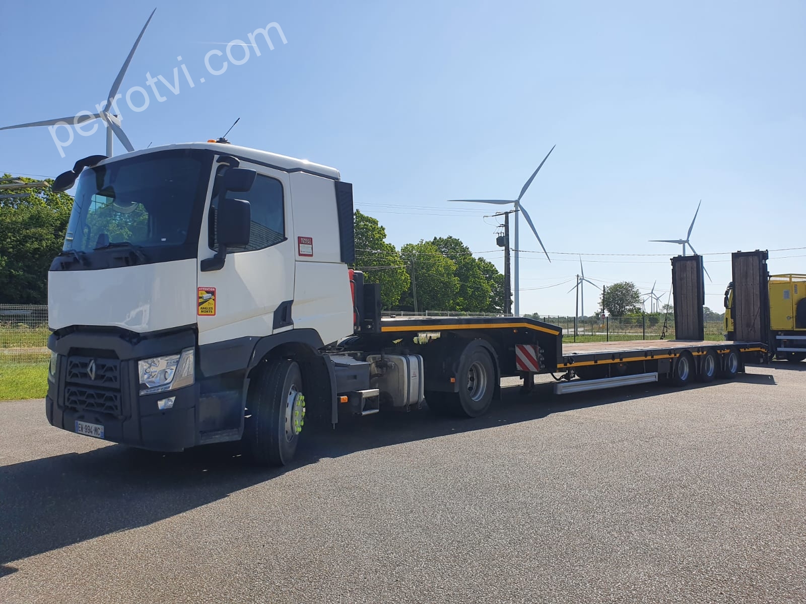 RENAULT PORTE ENGINS photo 3