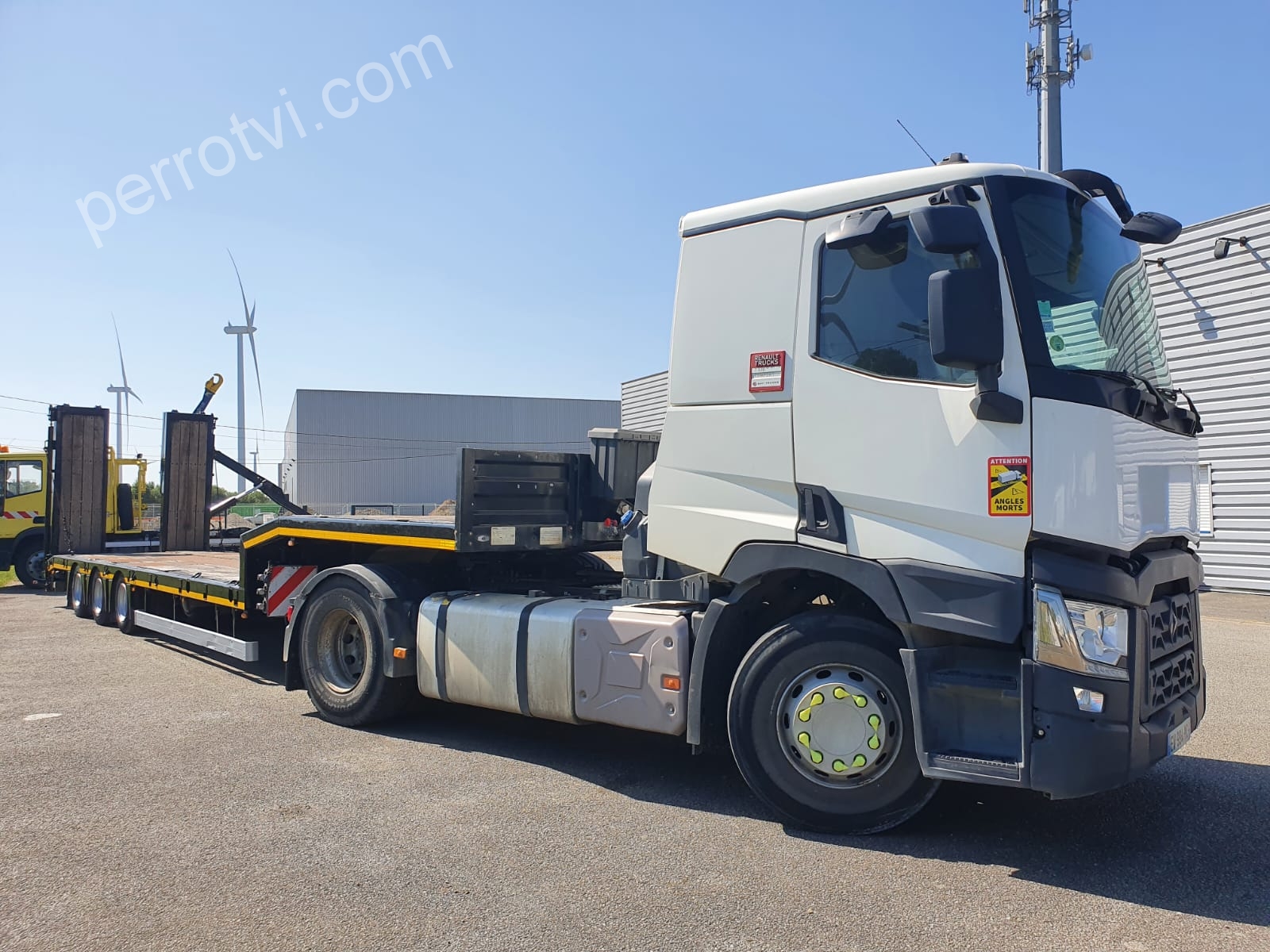 RENAULT PORTE ENGINS photo 4