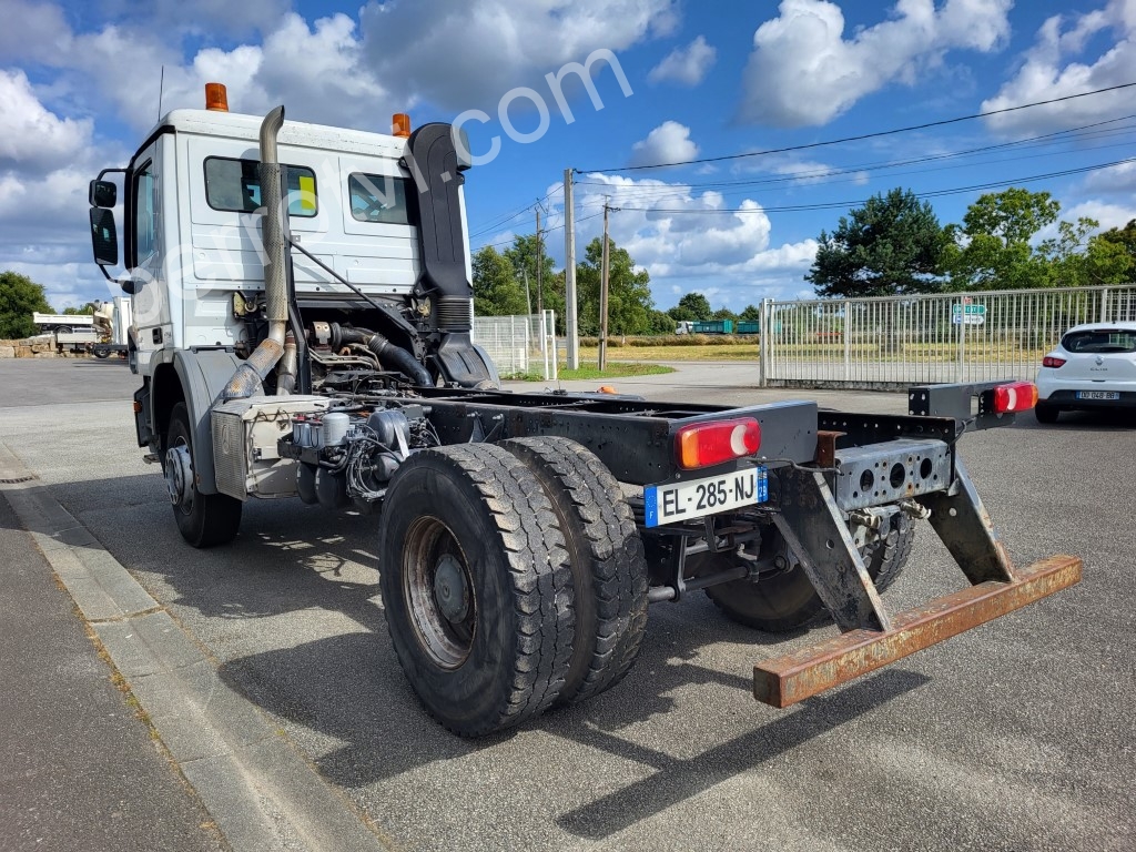 RENAULT 1832 KN photo 3