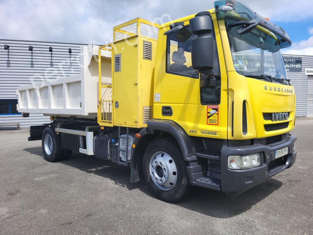 porteur IVECO EUROCARGO 140 E 22  EEV