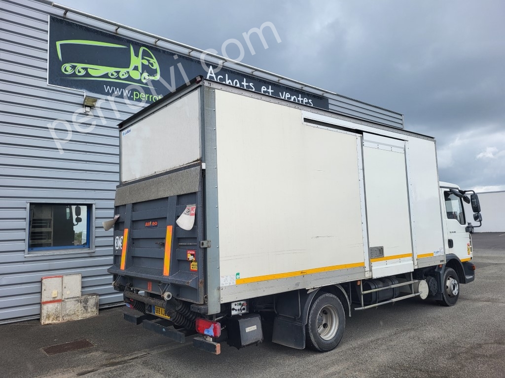 VOLVO TGL 10.180 photo 3