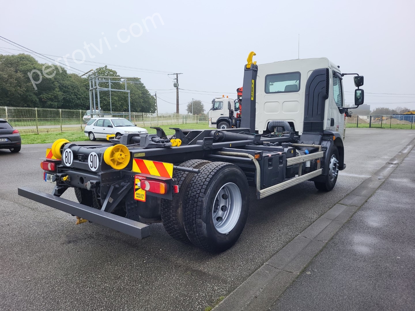 VOLVO FL 240 photo 3