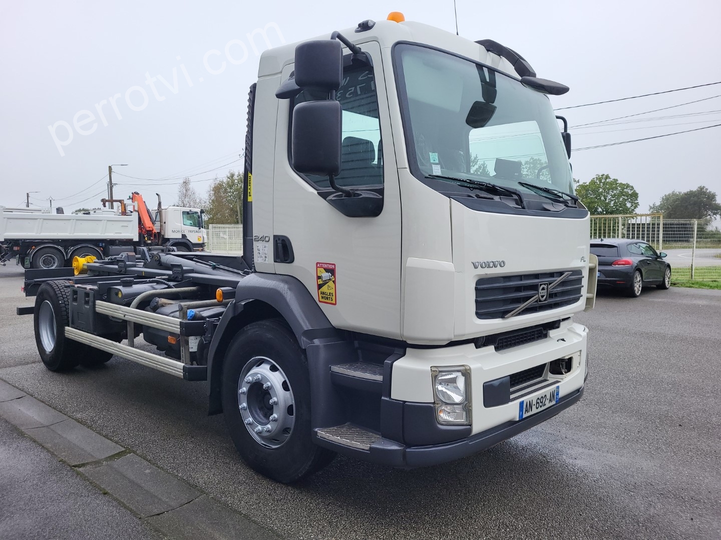 VOLVO FL 240 photo 4