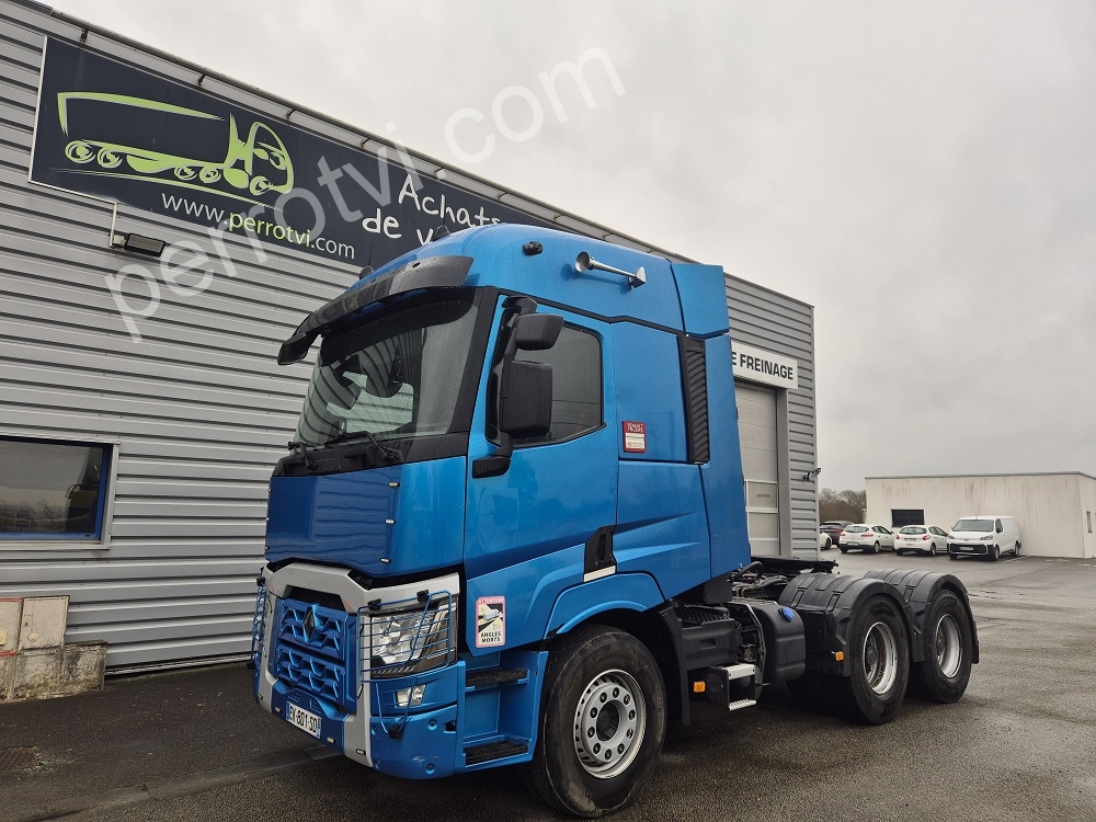 porteur RENAULT C520 6X4