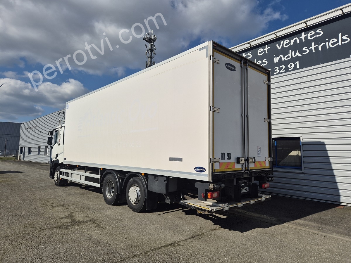 VOLVO T380 photo 3