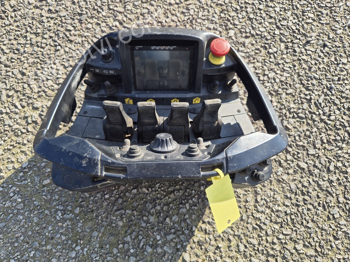 VOLVO C380  photo 6