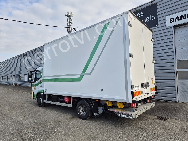 VOLVO D 7.5   photo 3