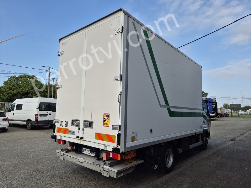 VOLVO D 7.5   photo 4