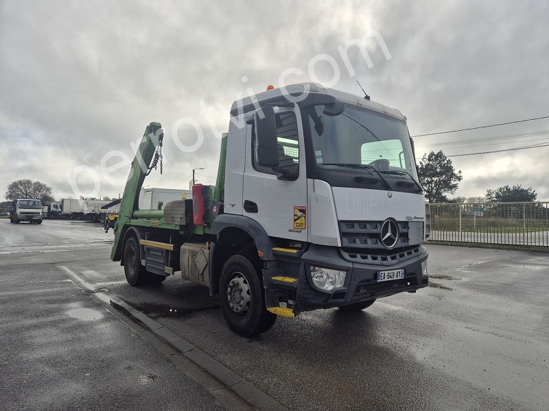 VOLVO AROCS 1832 photo 2