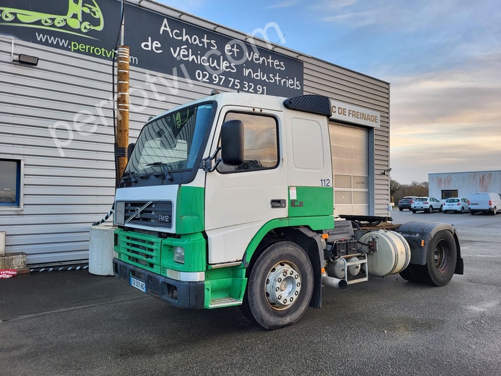 tracteur routier VOLVO FM12