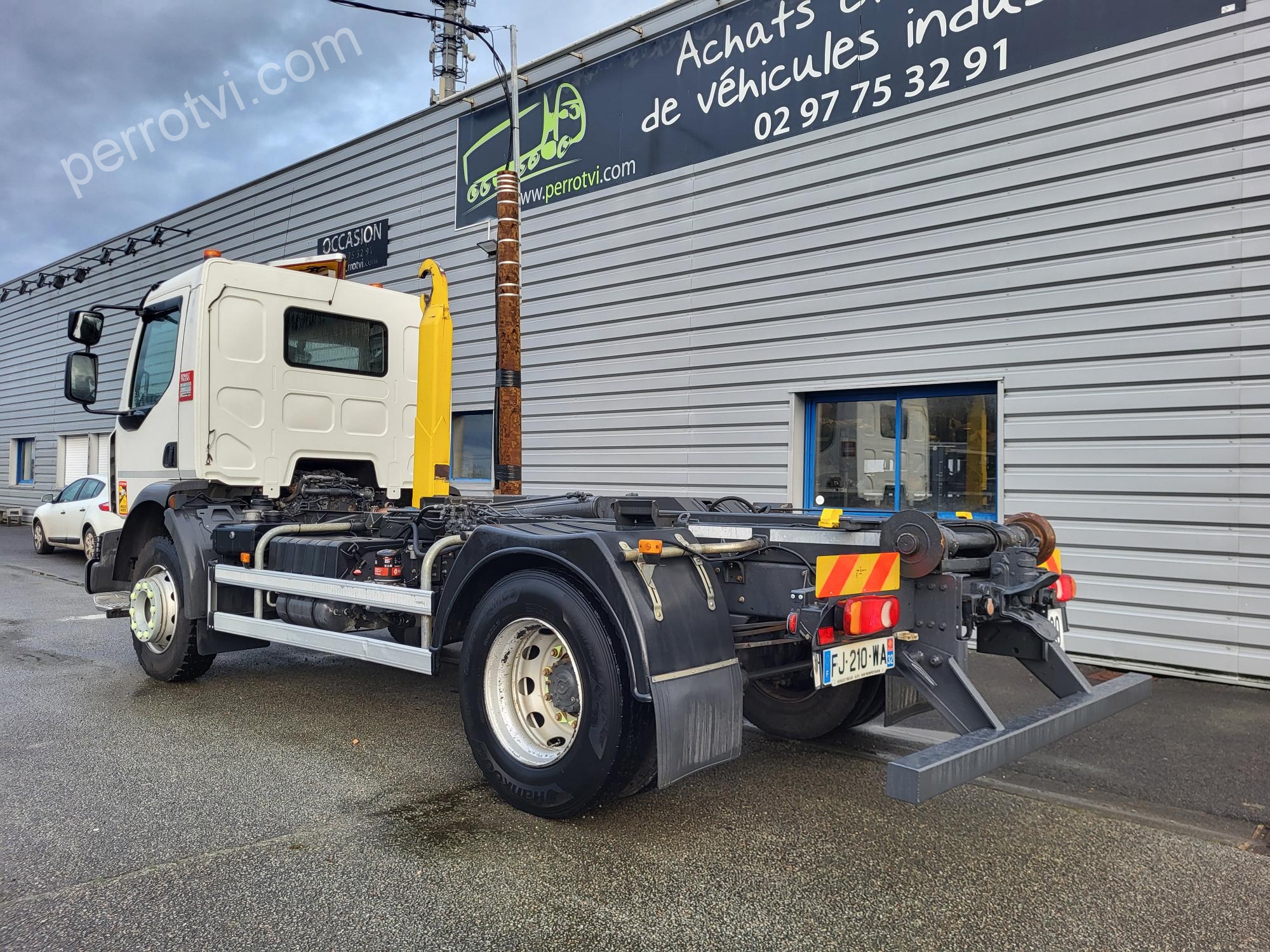 VOLVO D13 240 photo 2