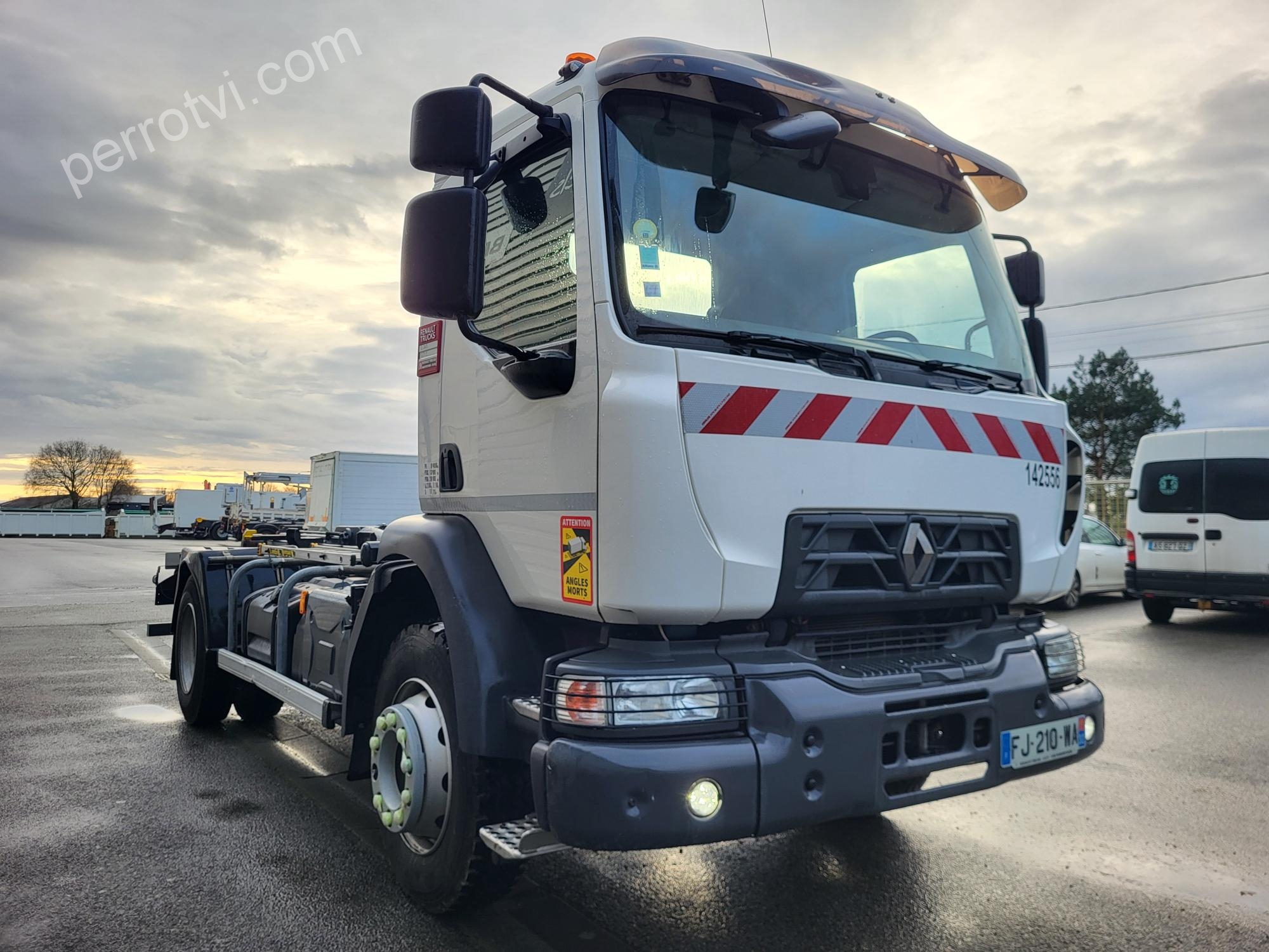 VOLVO D13 240 photo 4