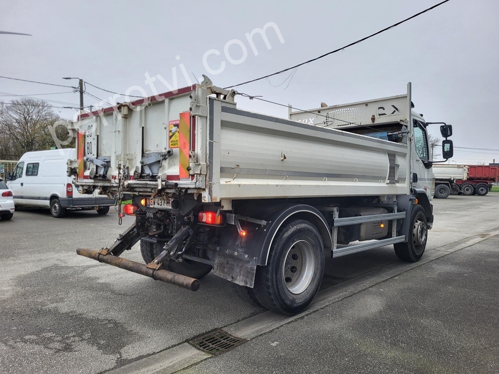 VOLVO LF 320 photo 3