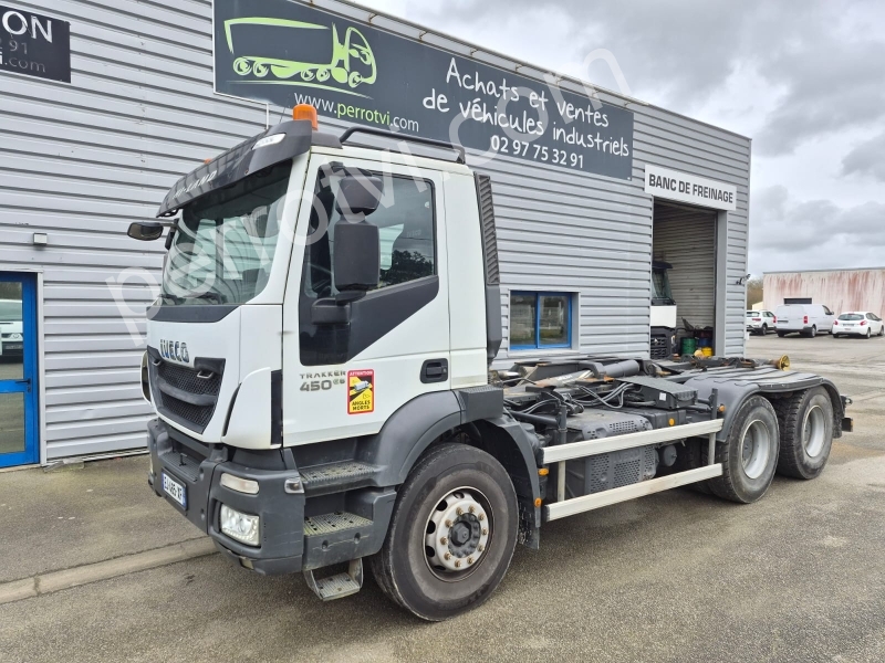 VOLVO TRAKKER 450 photo 4