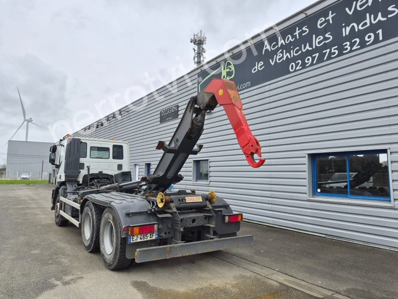 VOLVO TRAKKER 450 photo 5