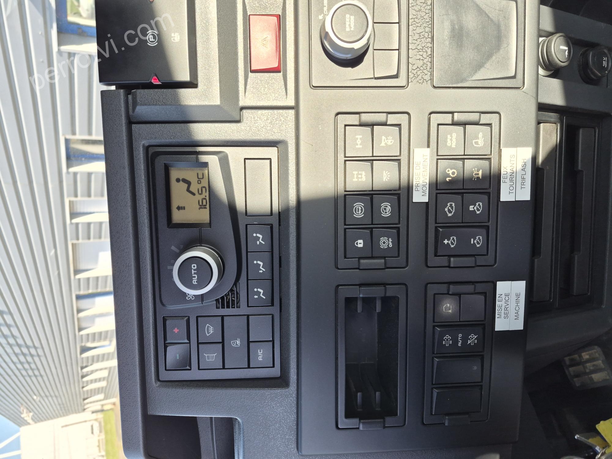 TECNOKAR C 380 photo 6