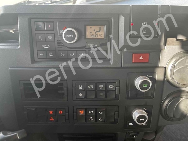 TECNOKAR C 380 6X4 photo 5