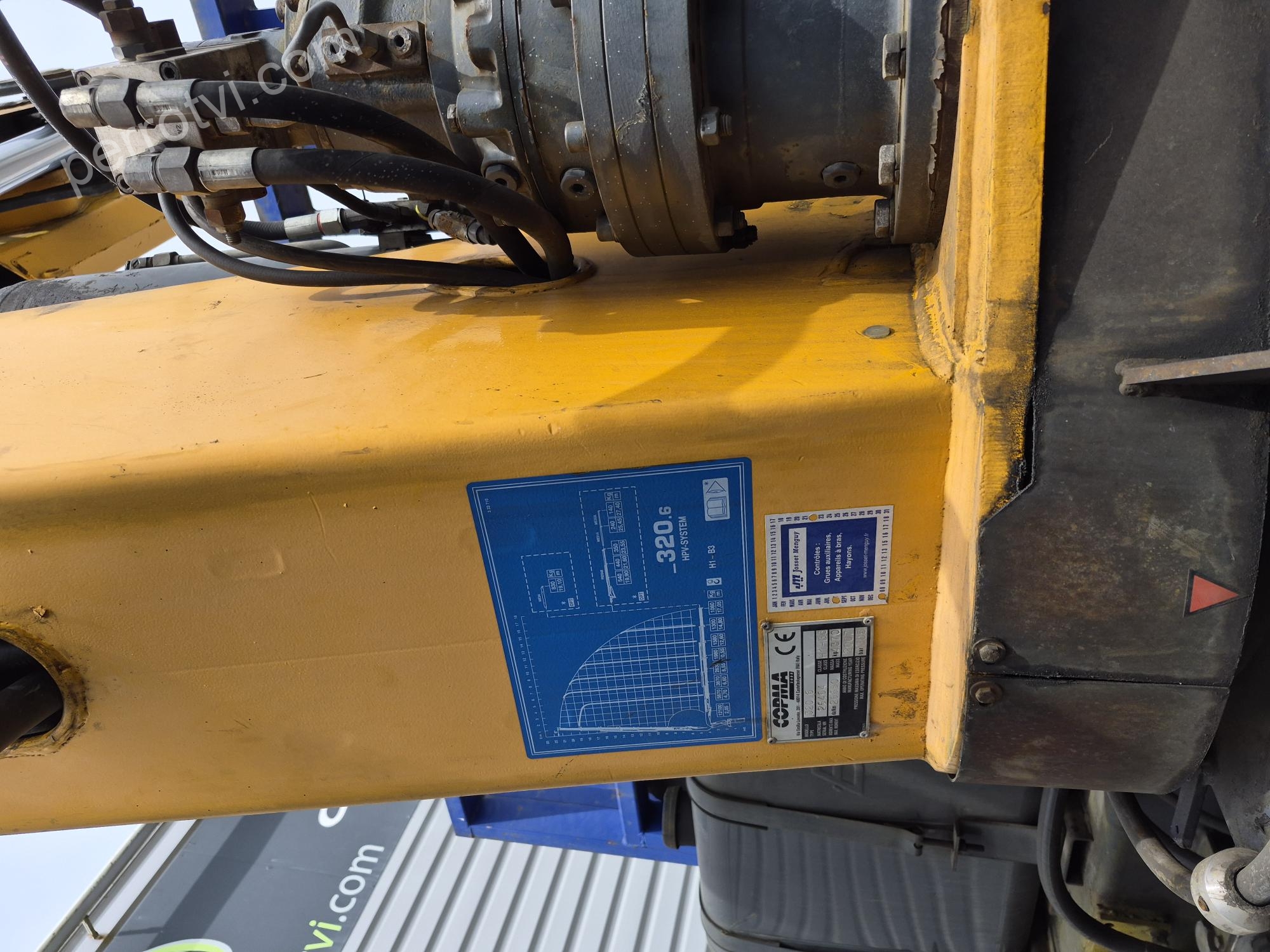 TECNOKAR PREMIUM 370 DXI 6X2 photo 6