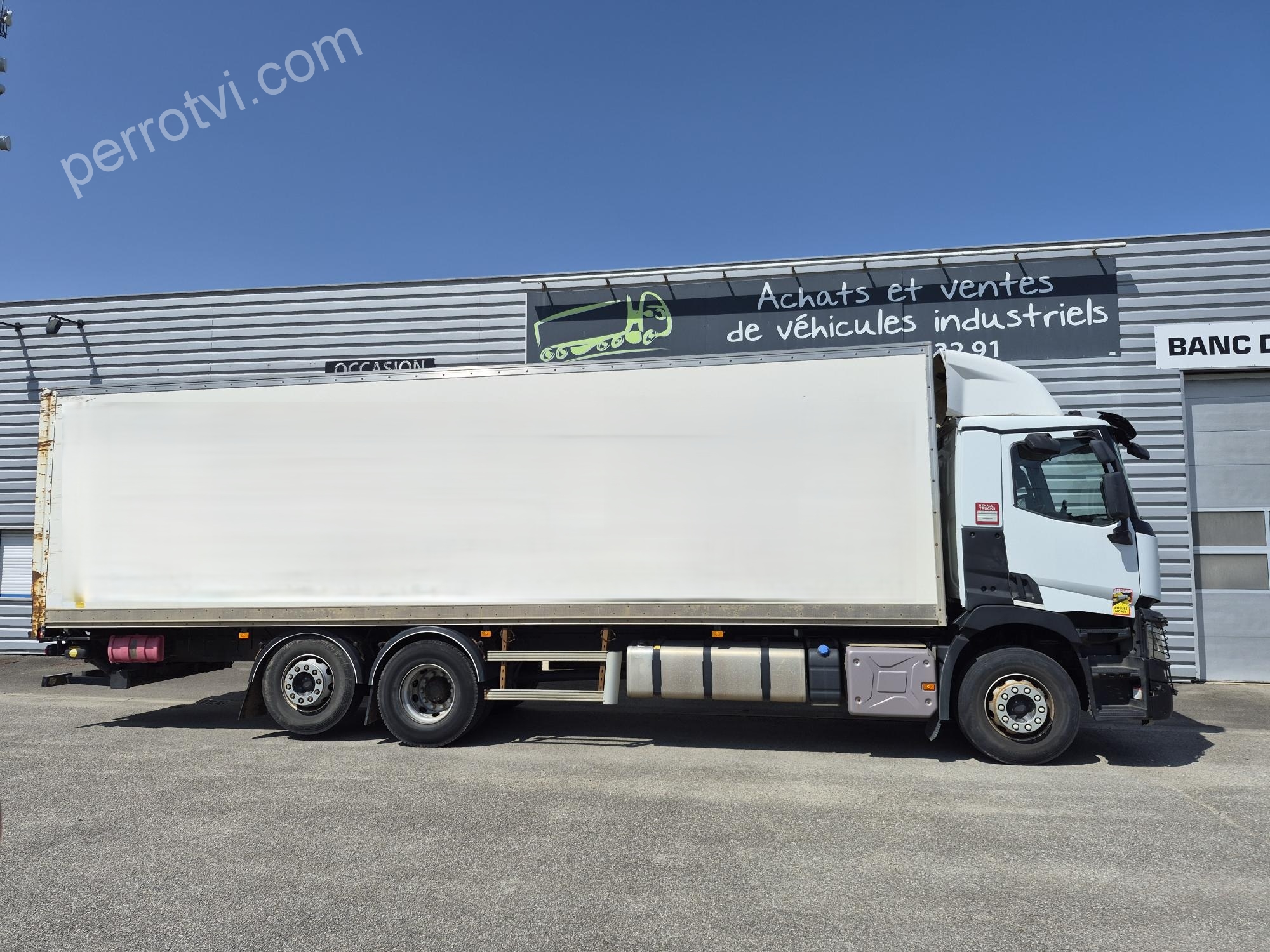 TECNOKAR C 380 6X2 photo 4