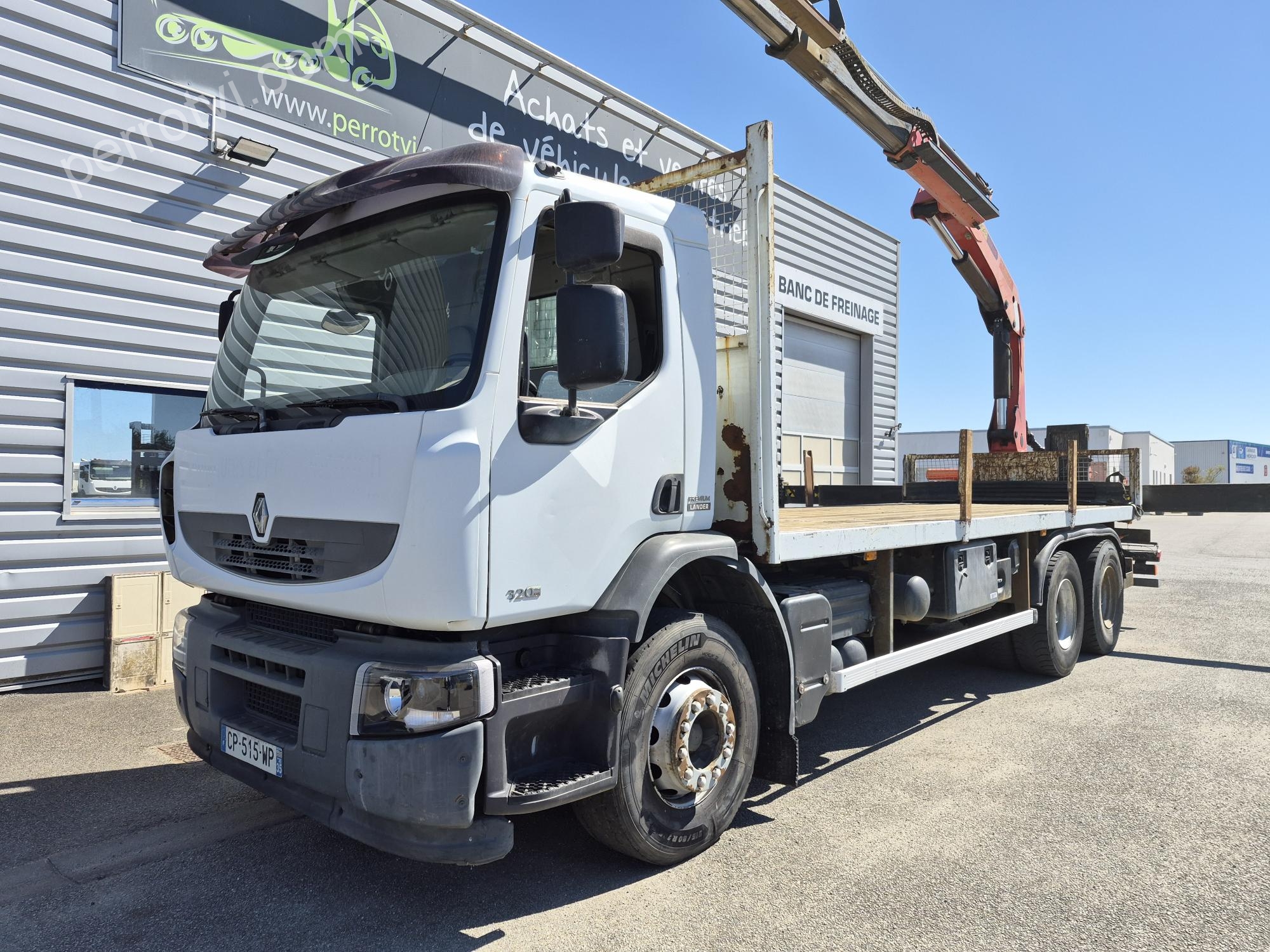 porteur RENAULT PREMIUM LANDER 320 DXI