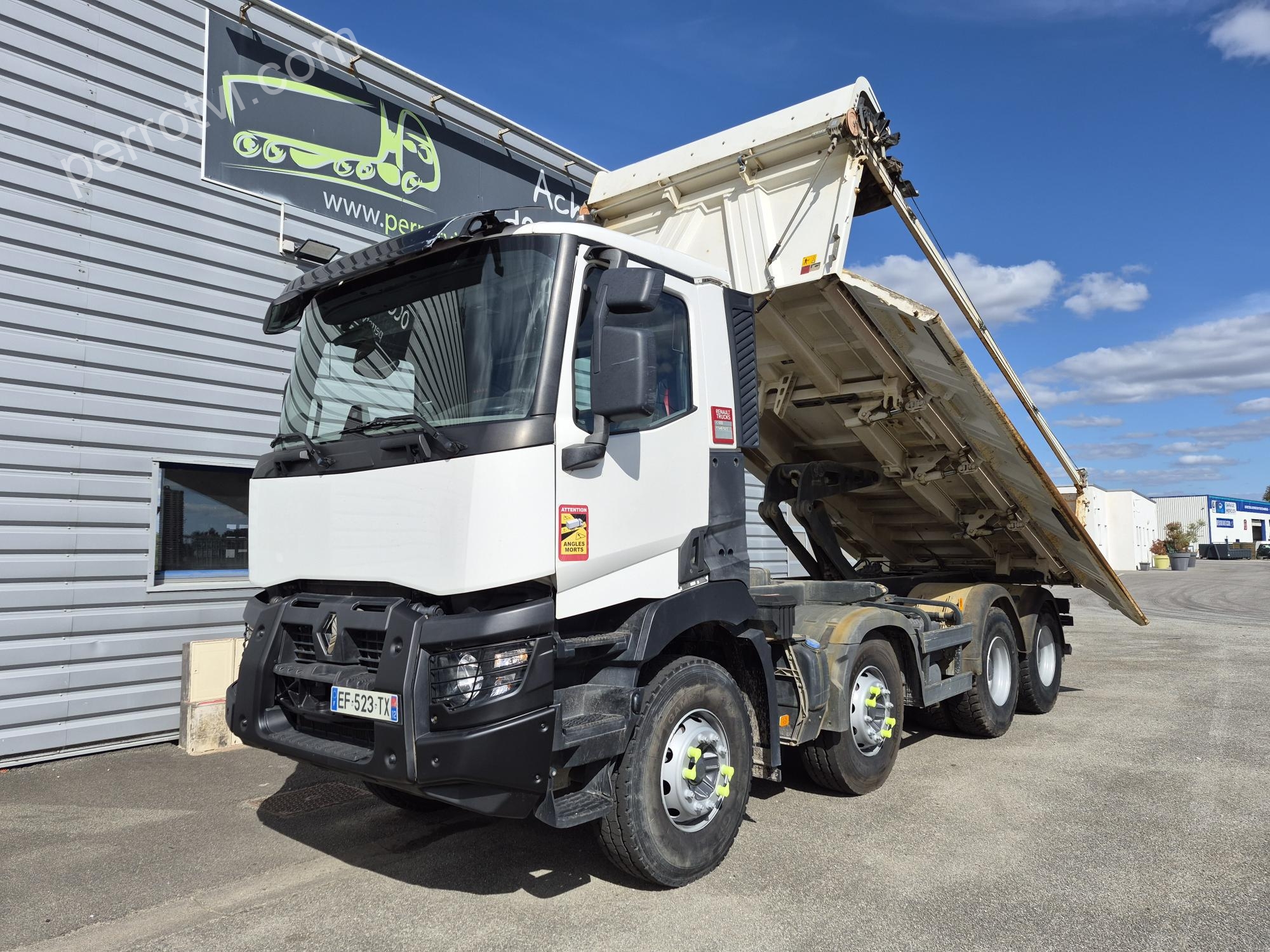 porteur LOCATION RENAULT C 440 8X4