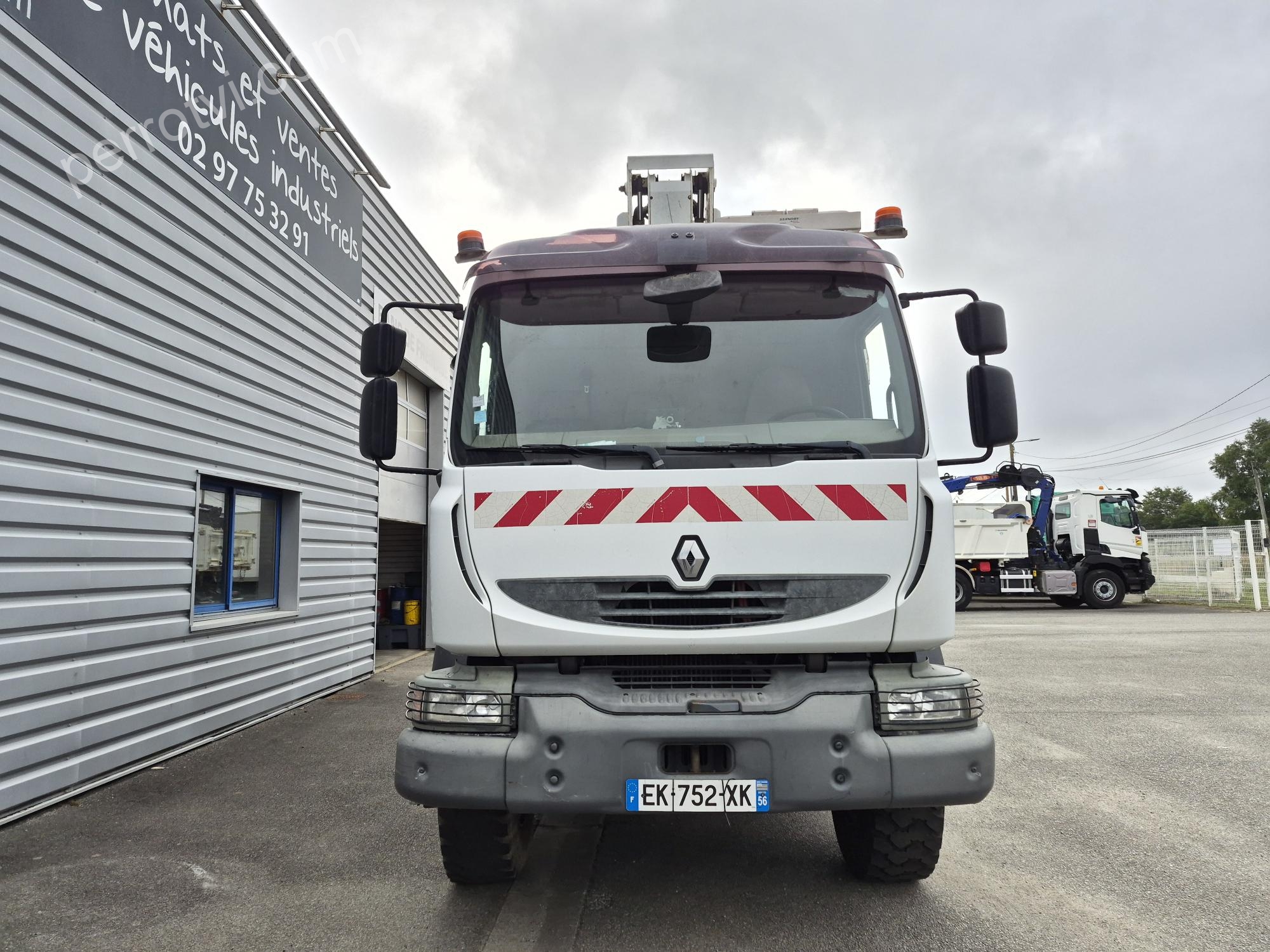 TECNOKAR MIDLUM 240 DXI 4X4 photo 5